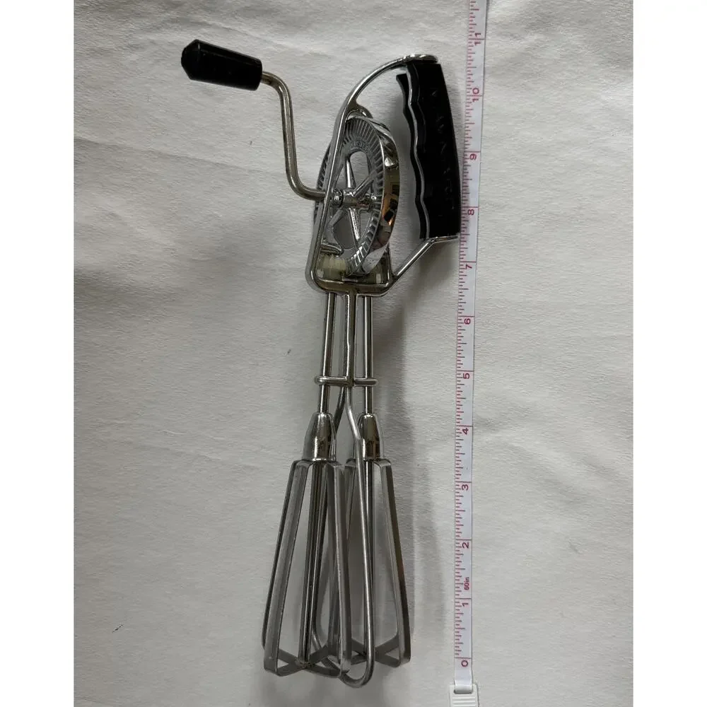 Vintage Hand Mixer Egg Beater Kitchen Whisk Bakelite - Maynard Type Black